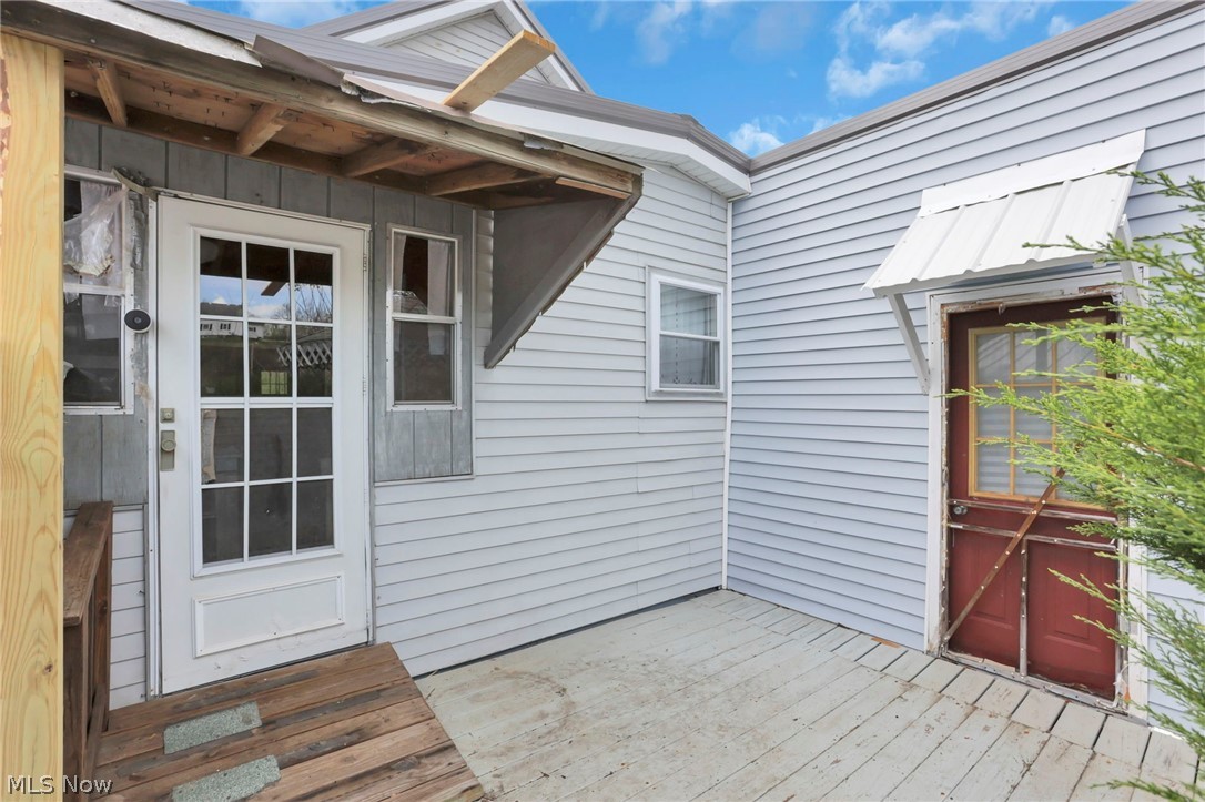 140 S Valley Street Corning OH 43730