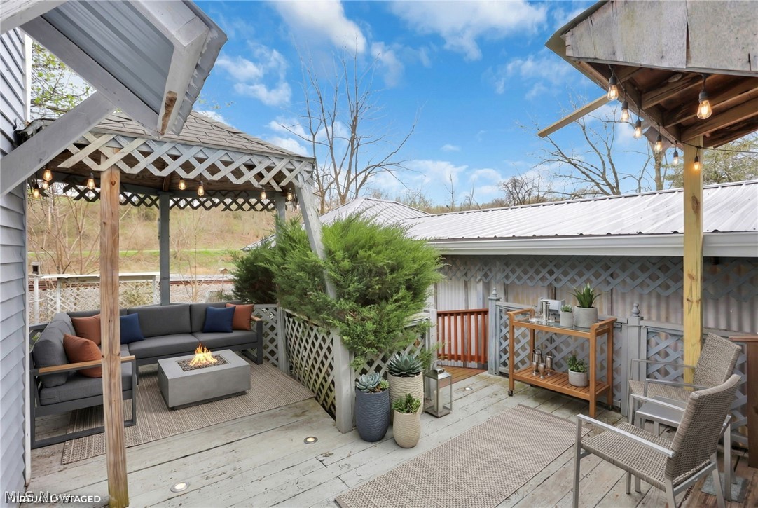 140 S Valley Street Corning OH 43730