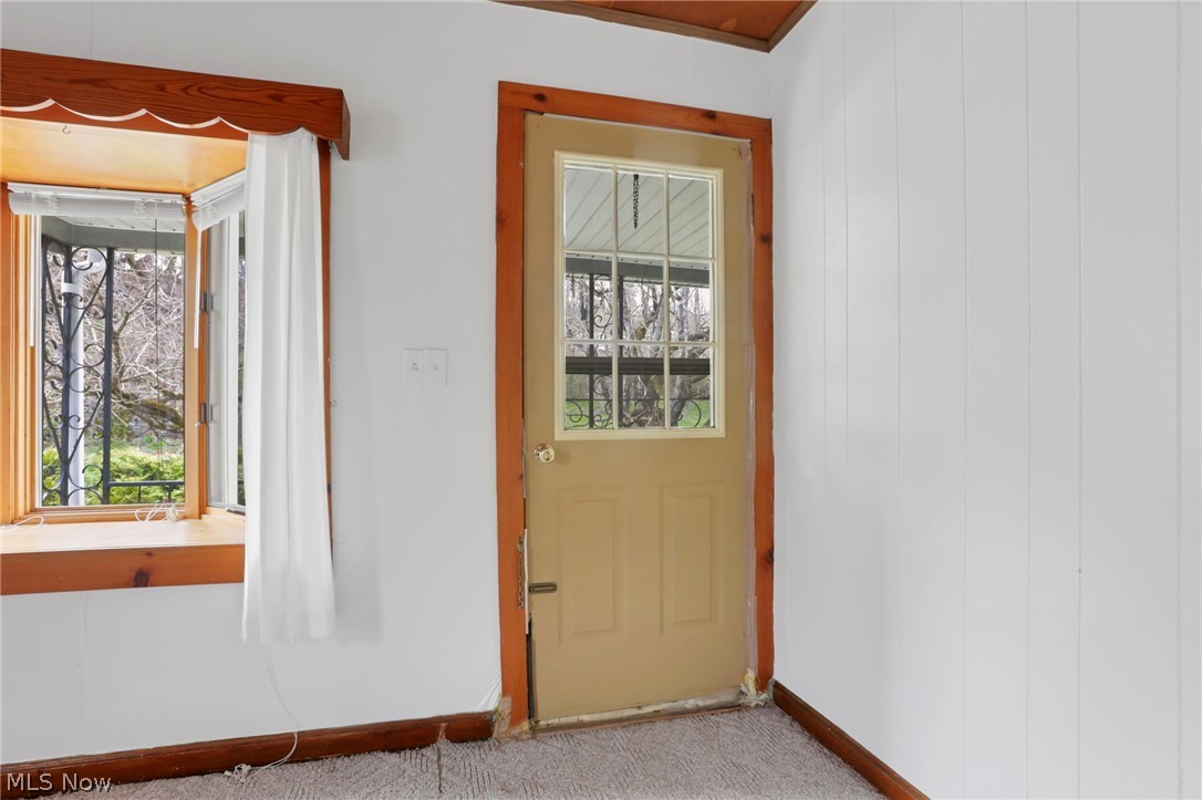 140 S Valley Street Corning OH 43730