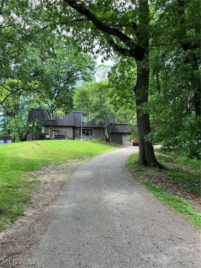 1009 Genoa Avenue NW Massillon OH 44646