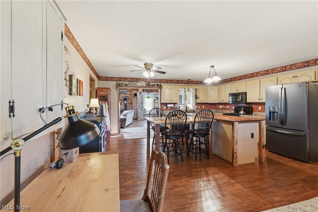 6520 Ruff Road West Salem OH 44287
