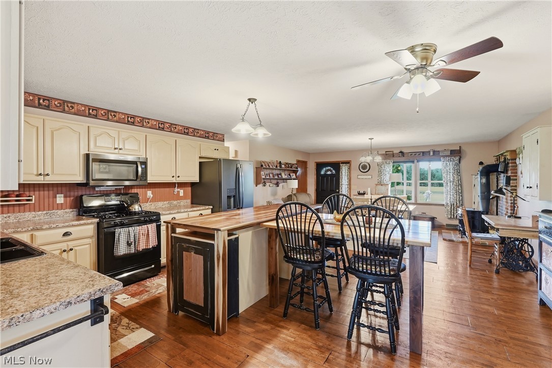 6520 Ruff Road West Salem OH 44287