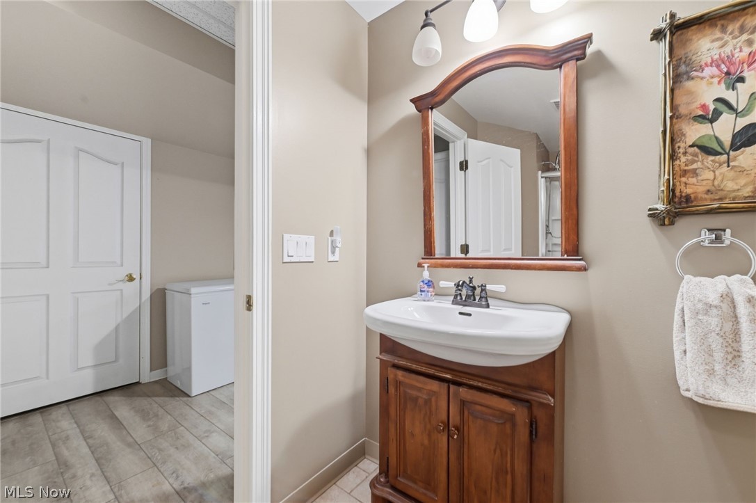 18643 Comstock Circle Middleburg Heights OH 44130