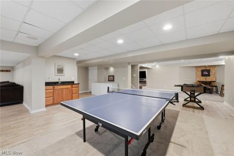 18643 Comstock Circle Middleburg Heights OH 44130