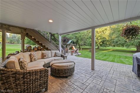 18643 Comstock Circle Middleburg Heights OH 44130