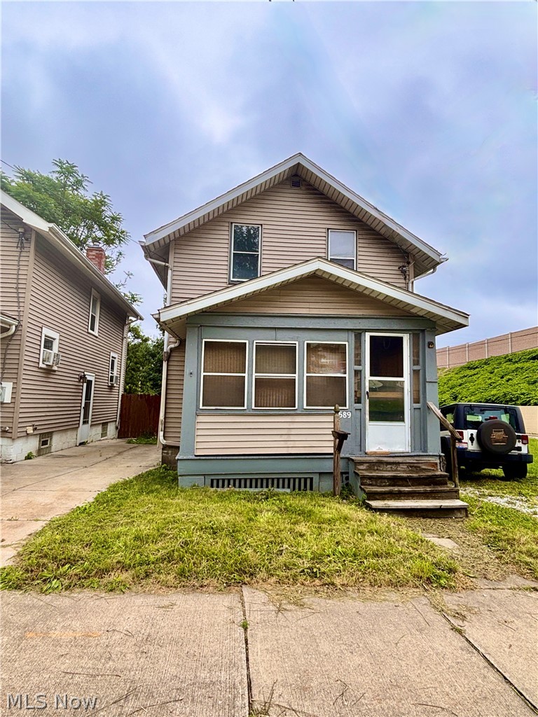 689 Brown Street Akron OH 44311