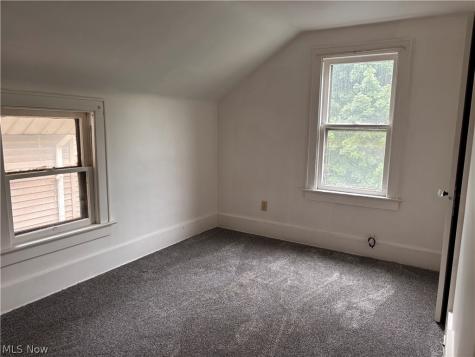 689 Brown Street Akron OH 44311