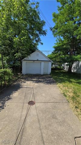19600 Ormiston Avenue Euclid OH 44119