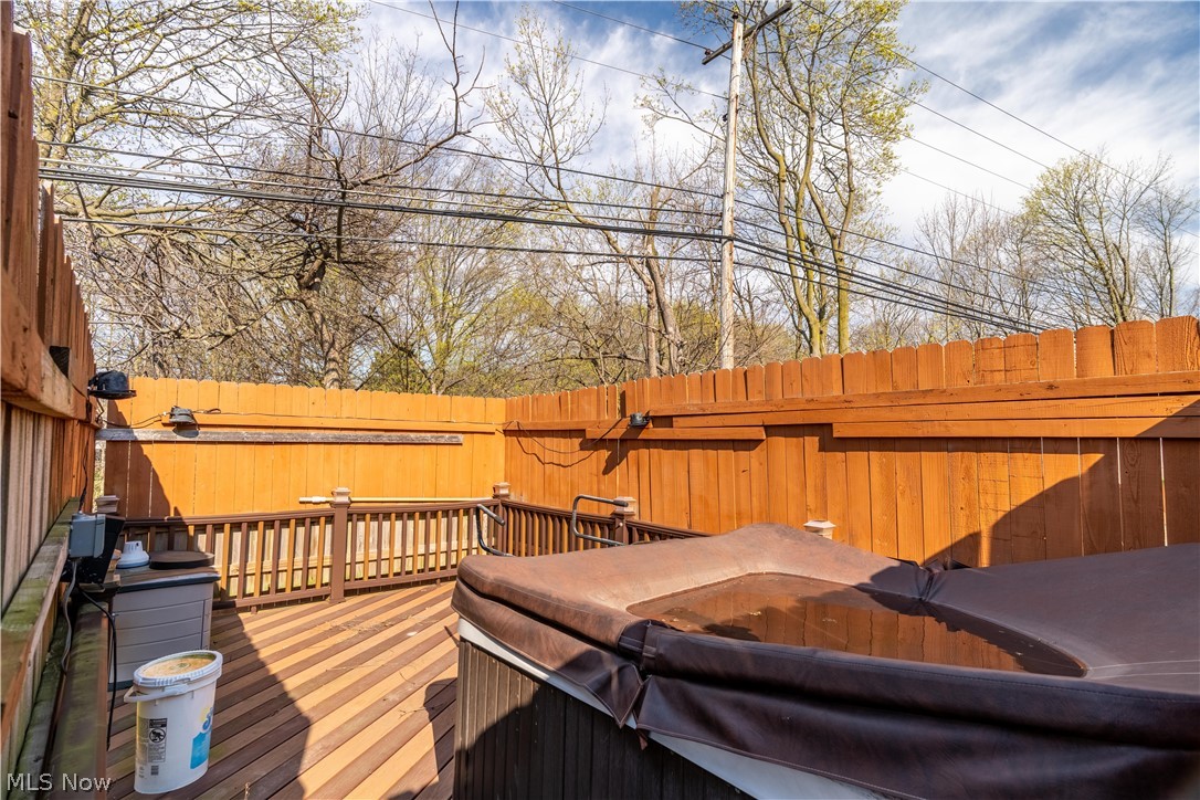 4352 W Hohman Circle New Franklin OH 44319