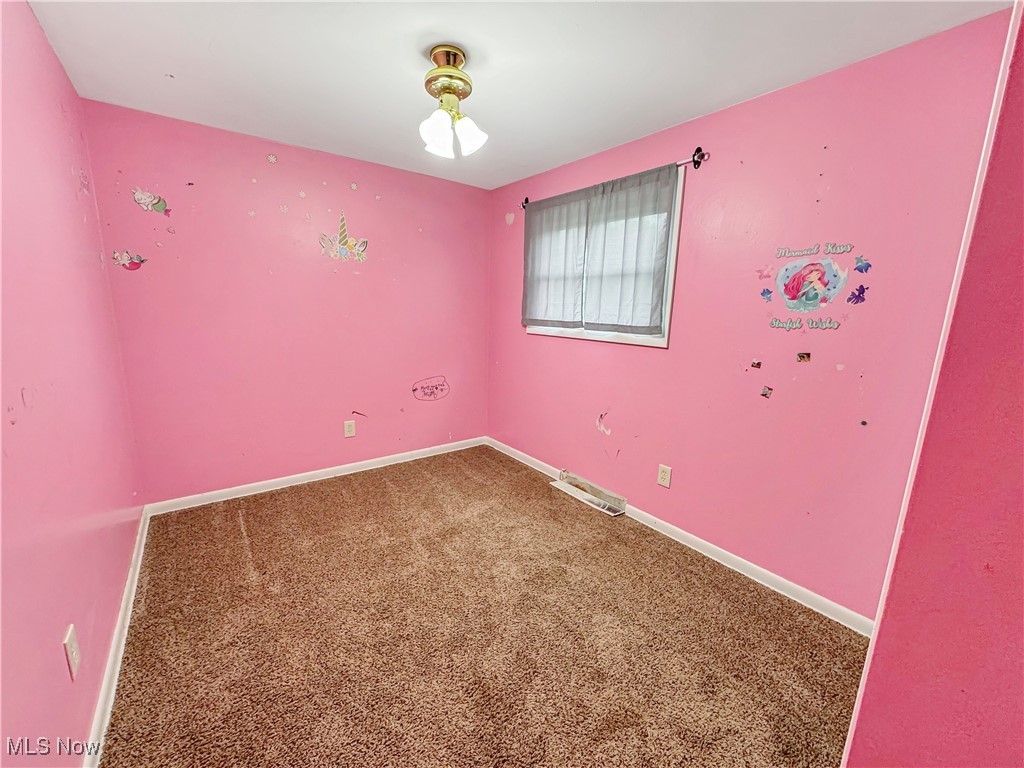 995 Keefer Road Girard OH 44420