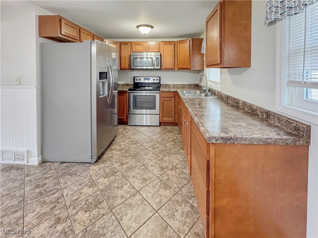 995 Keefer Road Girard OH 44420