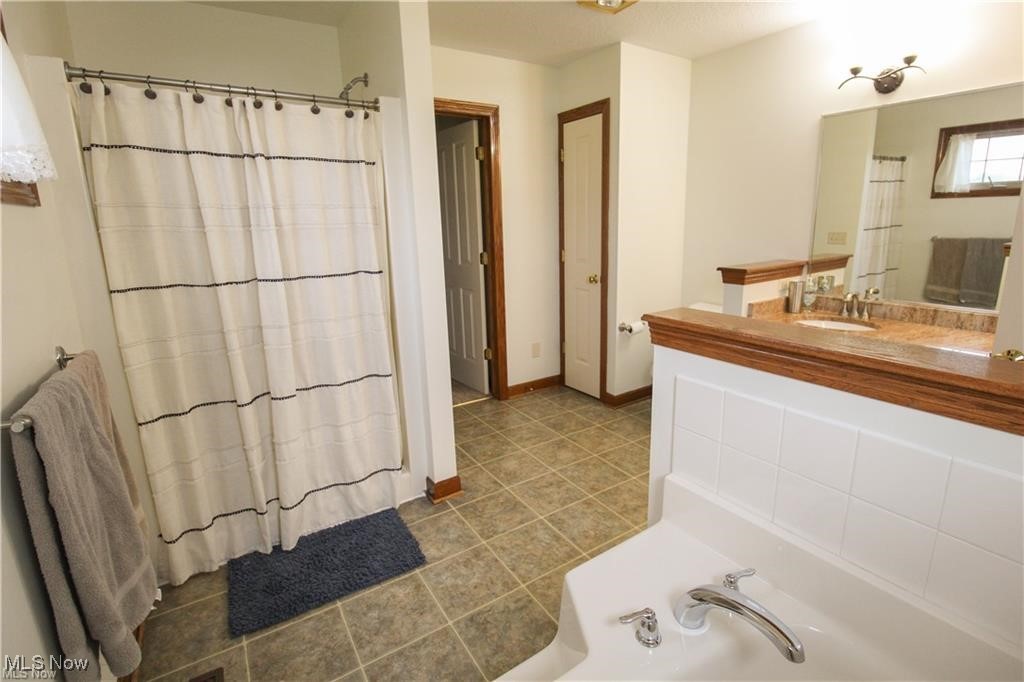 7245 Jimmie Street SW Massillon OH 44646