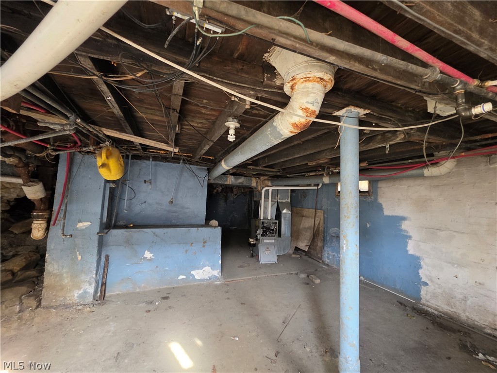 238 Moore Street East Liverpool OH 43920