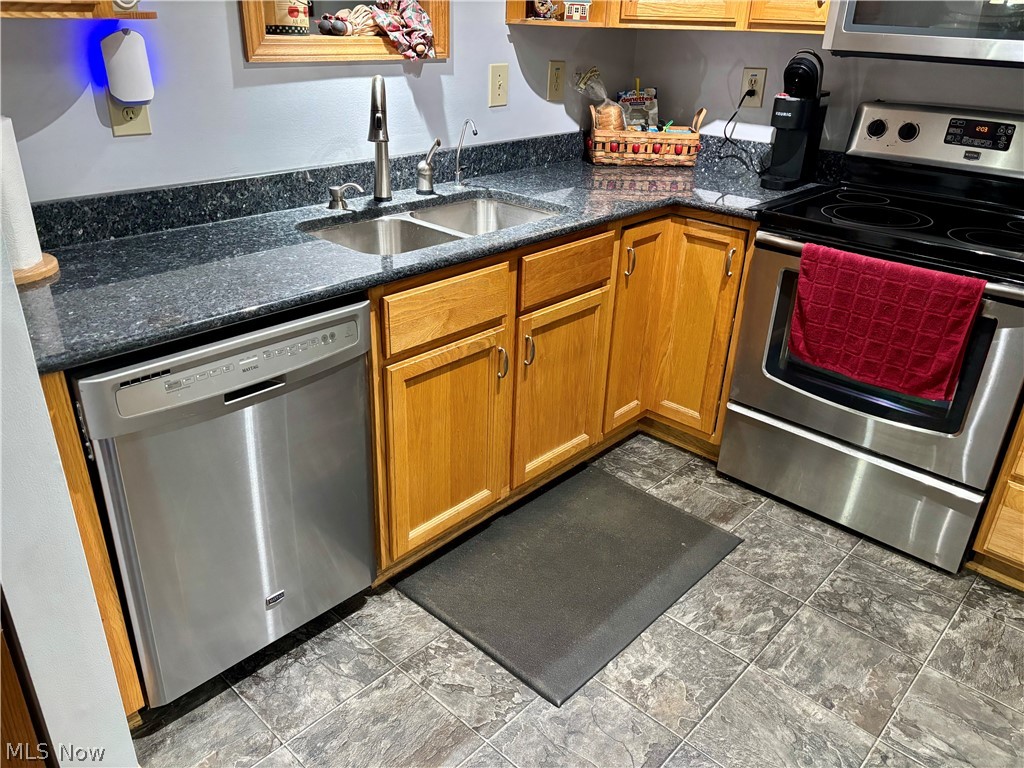 7231 Bluebird Road NW East Canton OH 44730
