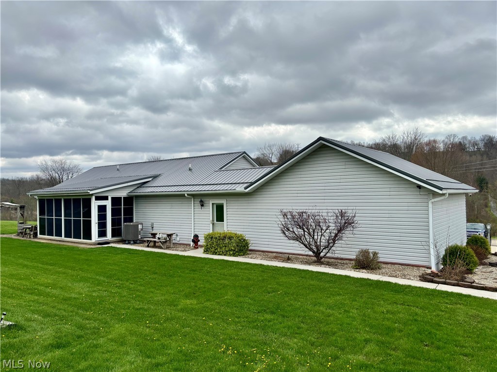 7231 Bluebird Road NW East Canton OH 44730