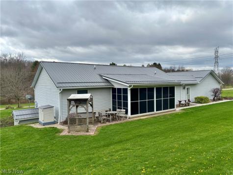 7231 Bluebird Road NW East Canton OH 44730