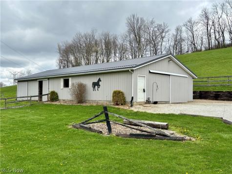 7231 Bluebird Road NW East Canton OH 44730