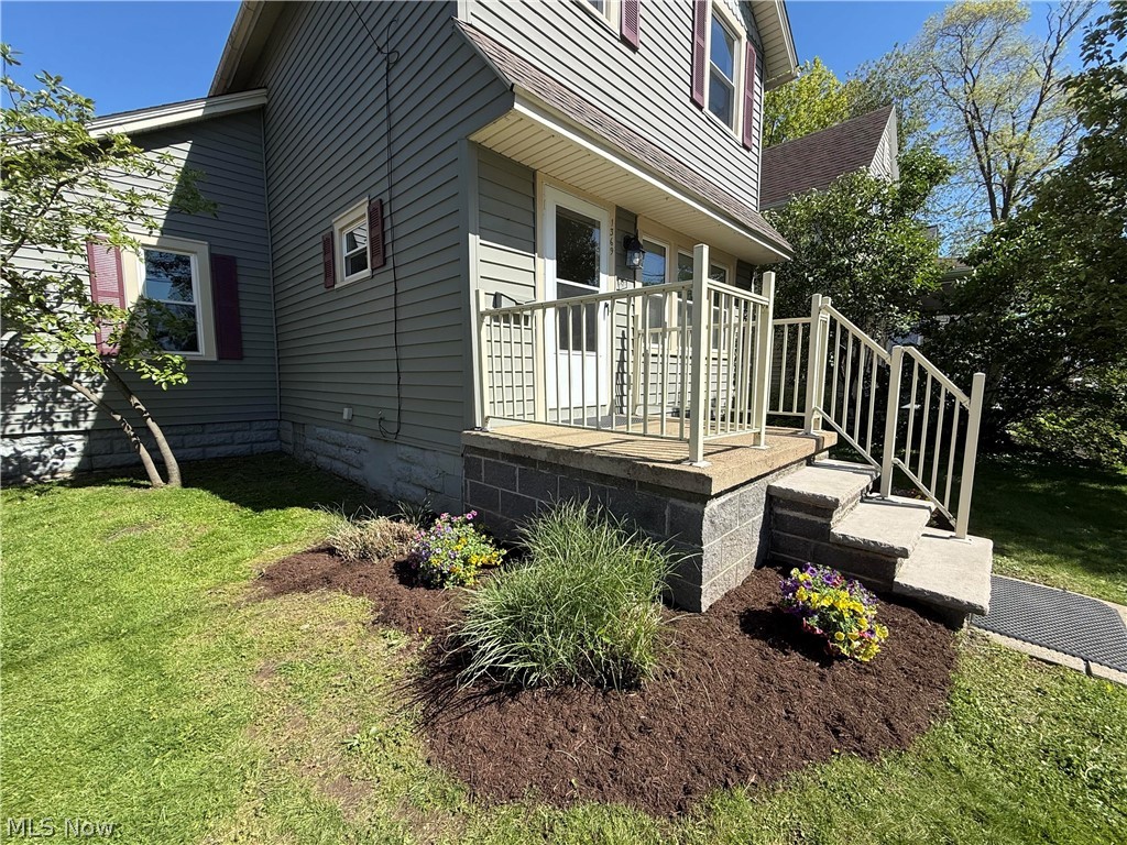 1369 Park Row Lakewood OH 44107