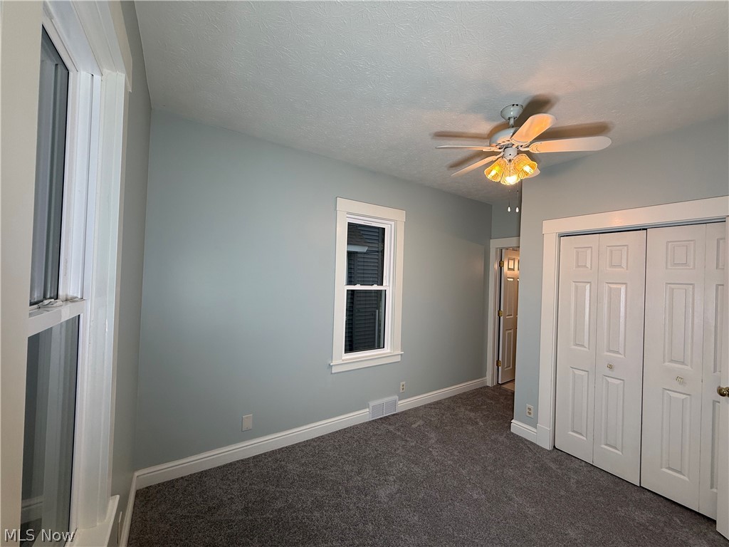 1369 Park Row Lakewood OH 44107