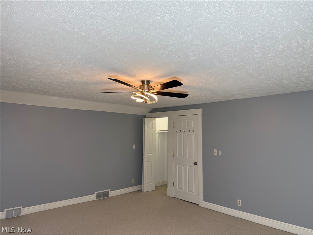 1369 Park Row Lakewood OH 44107
