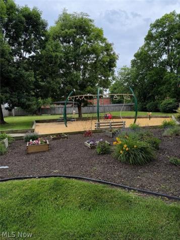 1369 Park Row Lakewood OH 44107