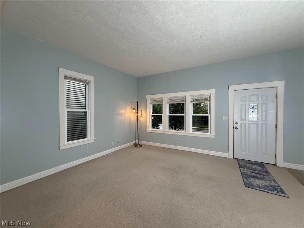 1369 Park Row Lakewood OH 44107