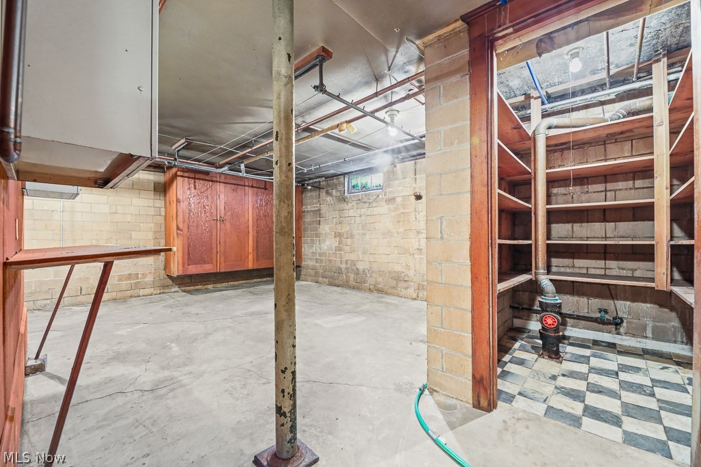 1134 Glamorgan Street Alliance OH 44601