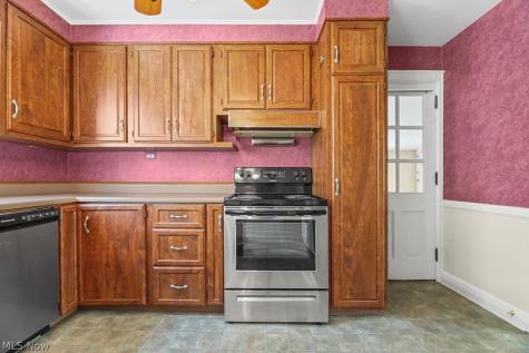 1134 Glamorgan Street Alliance OH 44601