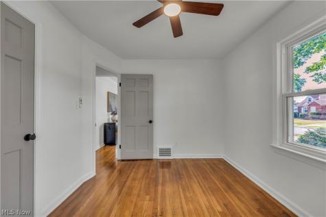 12208 Kensington Avenue Cleveland OH 44111