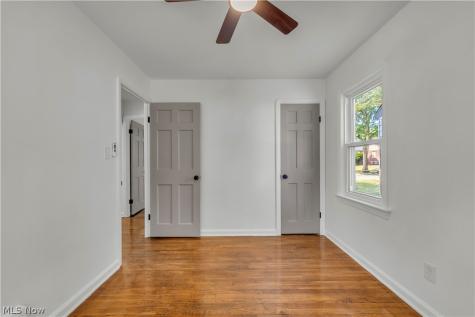 12208 Kensington Avenue Cleveland OH 44111