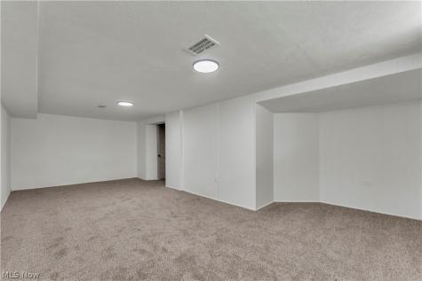 12208 Kensington Avenue Cleveland OH 44111
