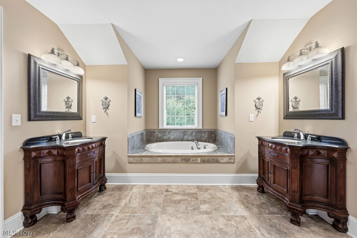 7630 Capilano Drive Solon OH 44139