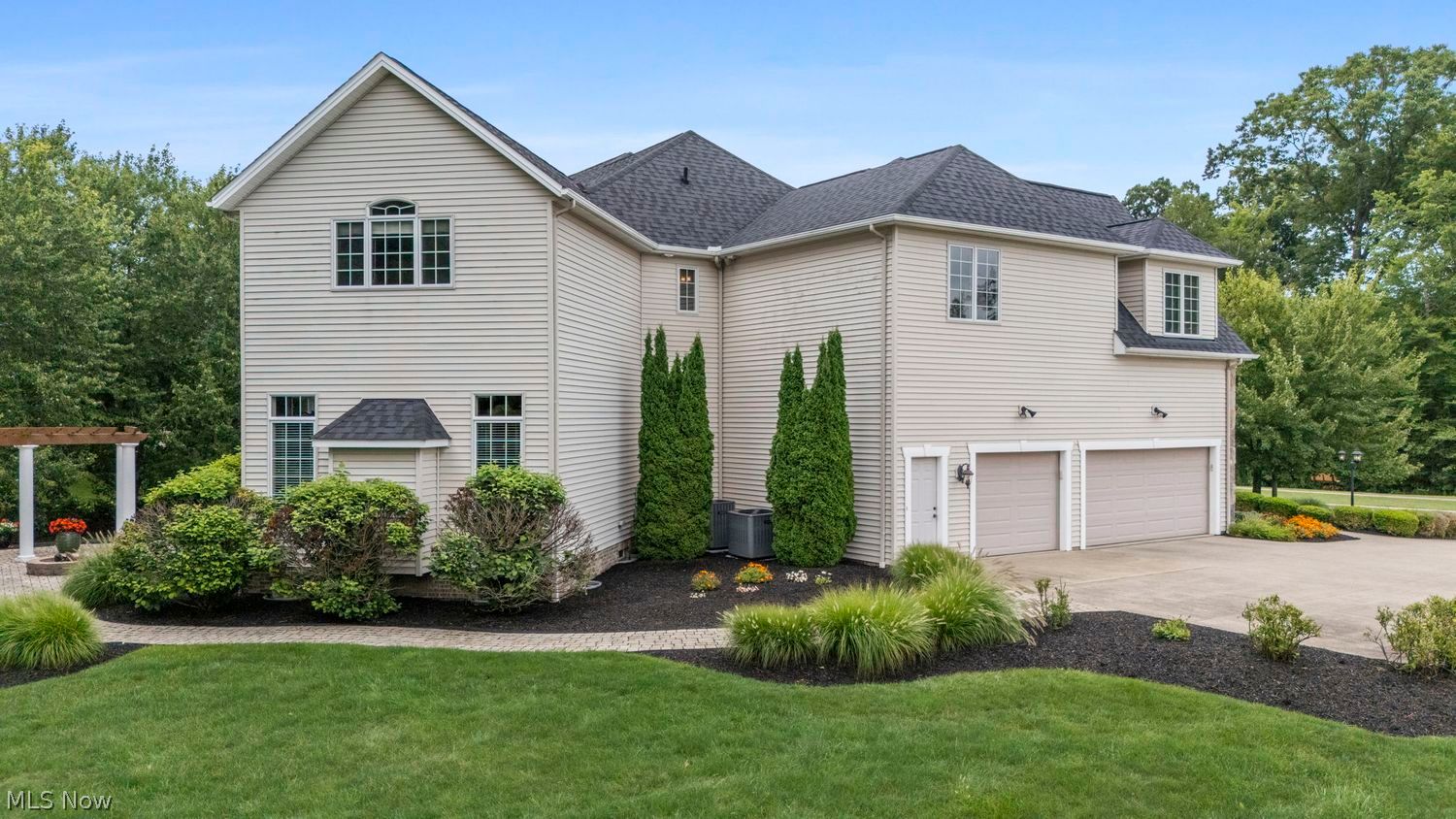 7630 Capilano Drive Solon OH 44139