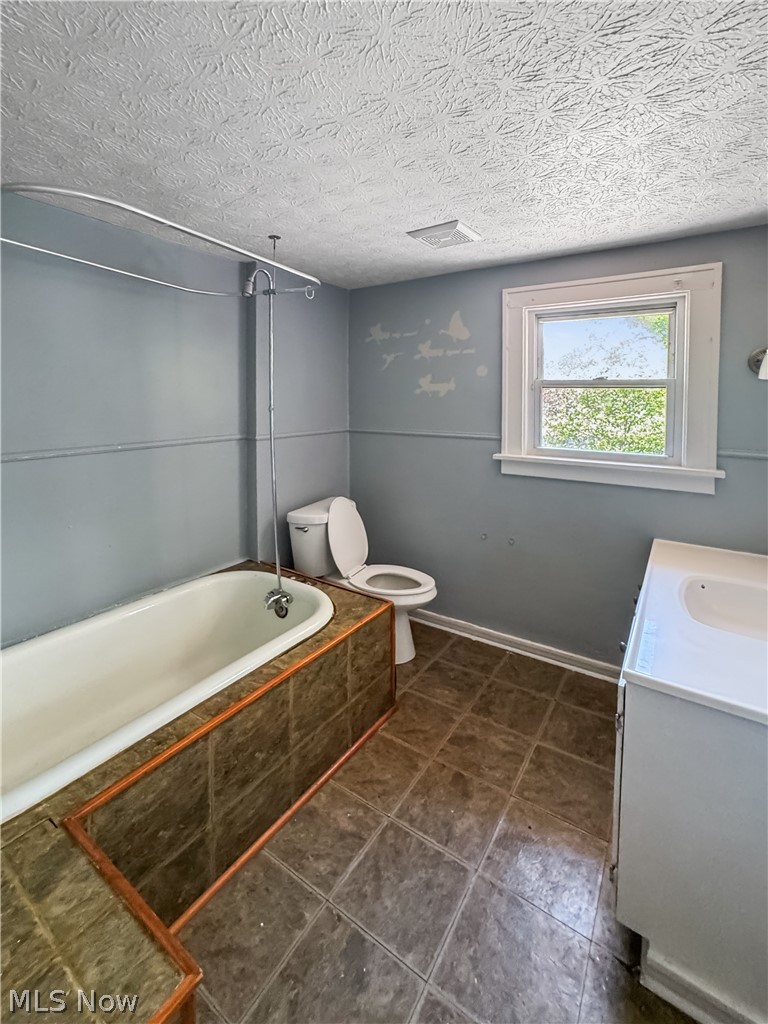 2041 13th Street SW Akron OH 44314