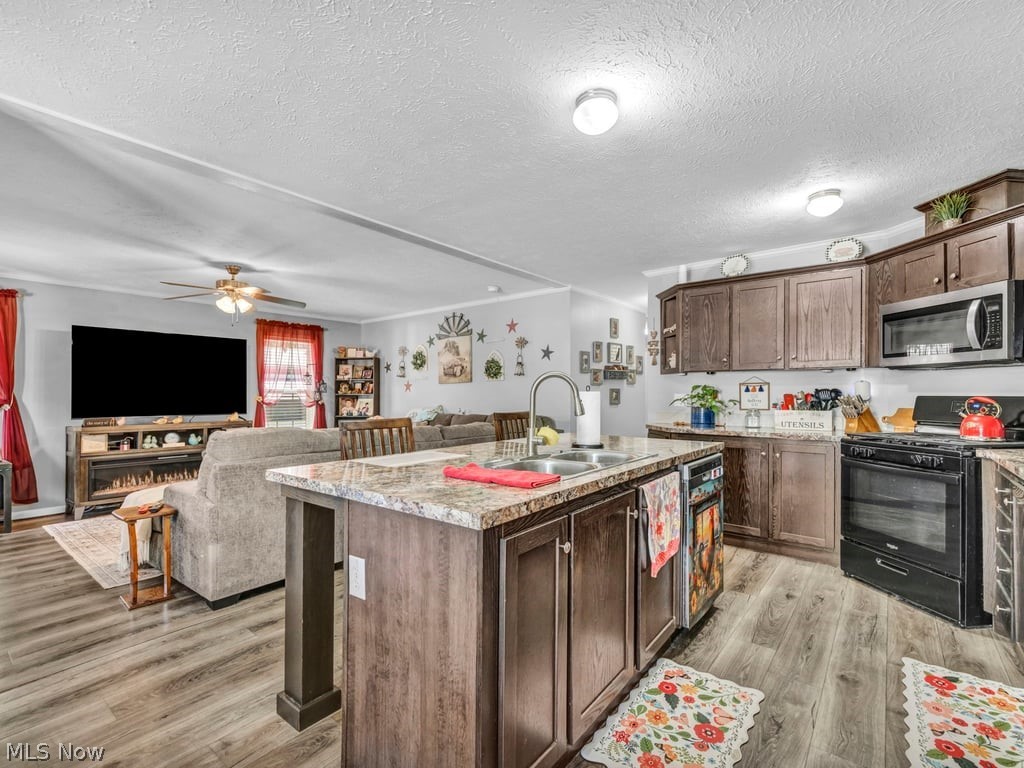 381 Westwoods Amherst OH 44001