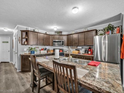 381 Westwoods Amherst OH 44001