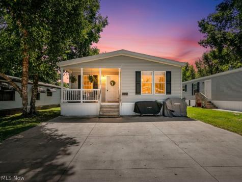 381 Westwoods Amherst OH 44001