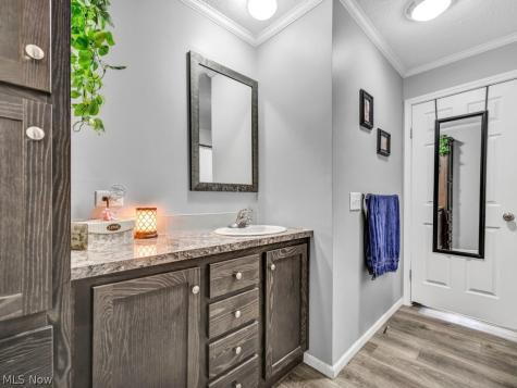 381 Westwoods Amherst OH 44001