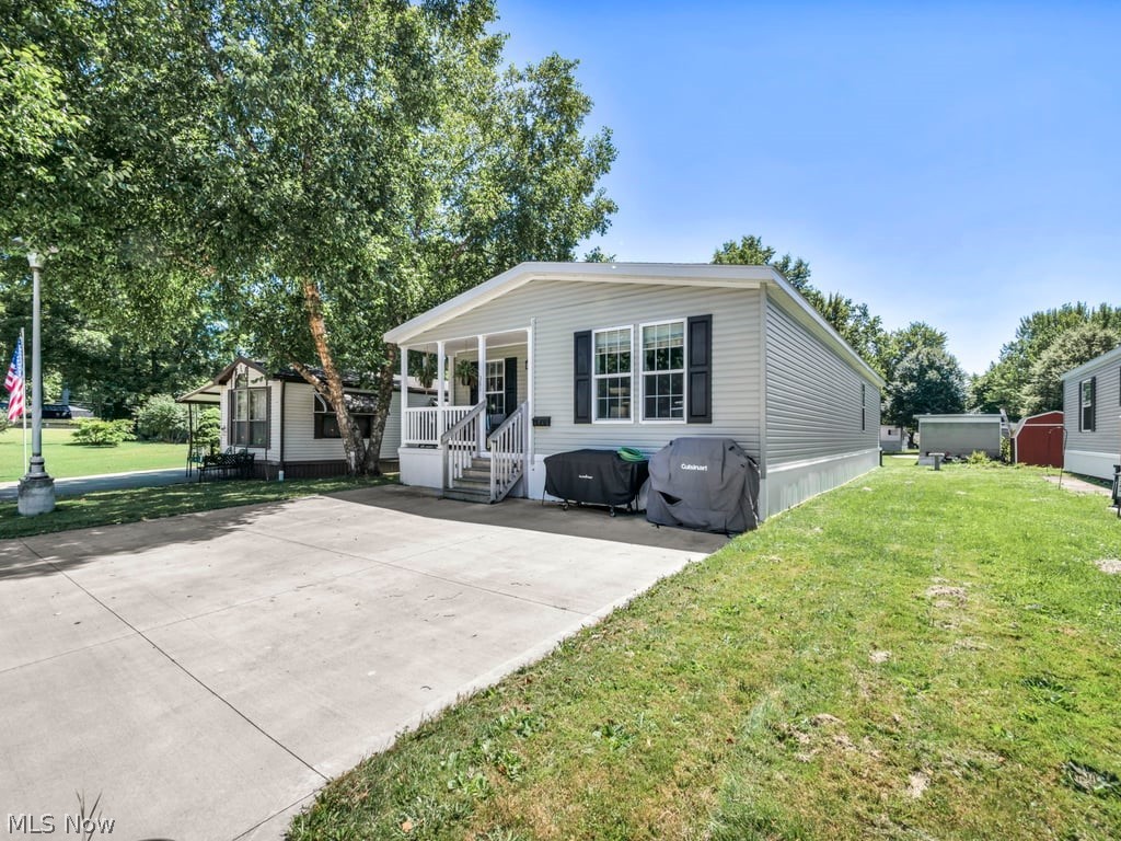 381 Westwoods Amherst OH 44001