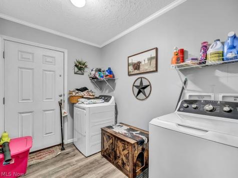 381 Westwoods Amherst OH 44001