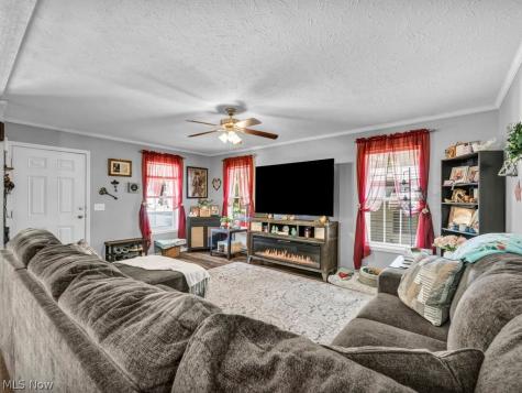 381 Westwoods Amherst OH 44001