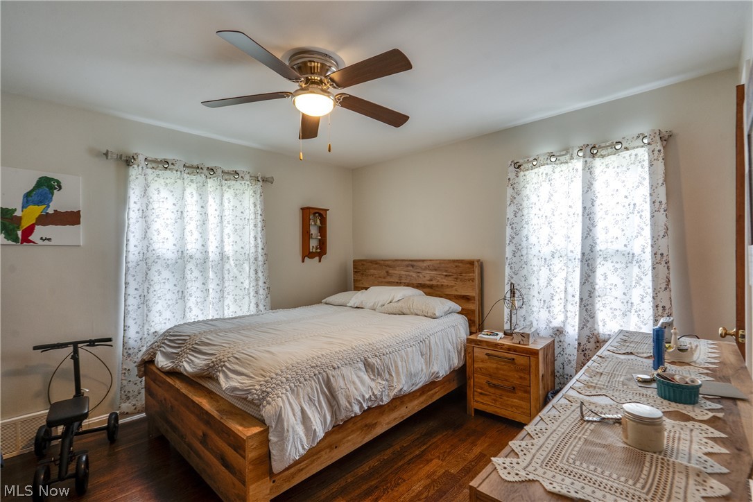 251 9th Street NE Barberton OH 44203