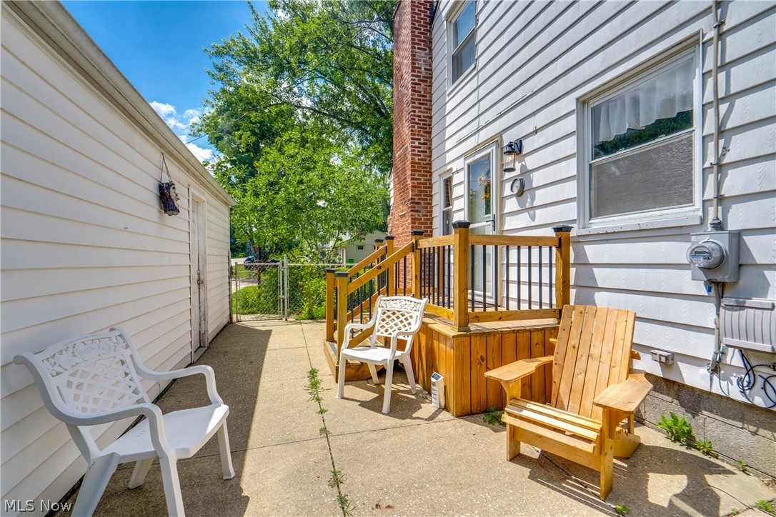 251 9th Street NE Barberton OH 44203