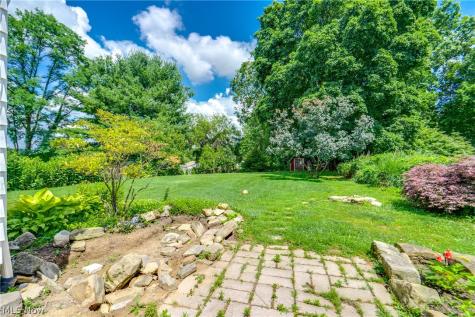 251 9th Street NE Barberton OH 44203