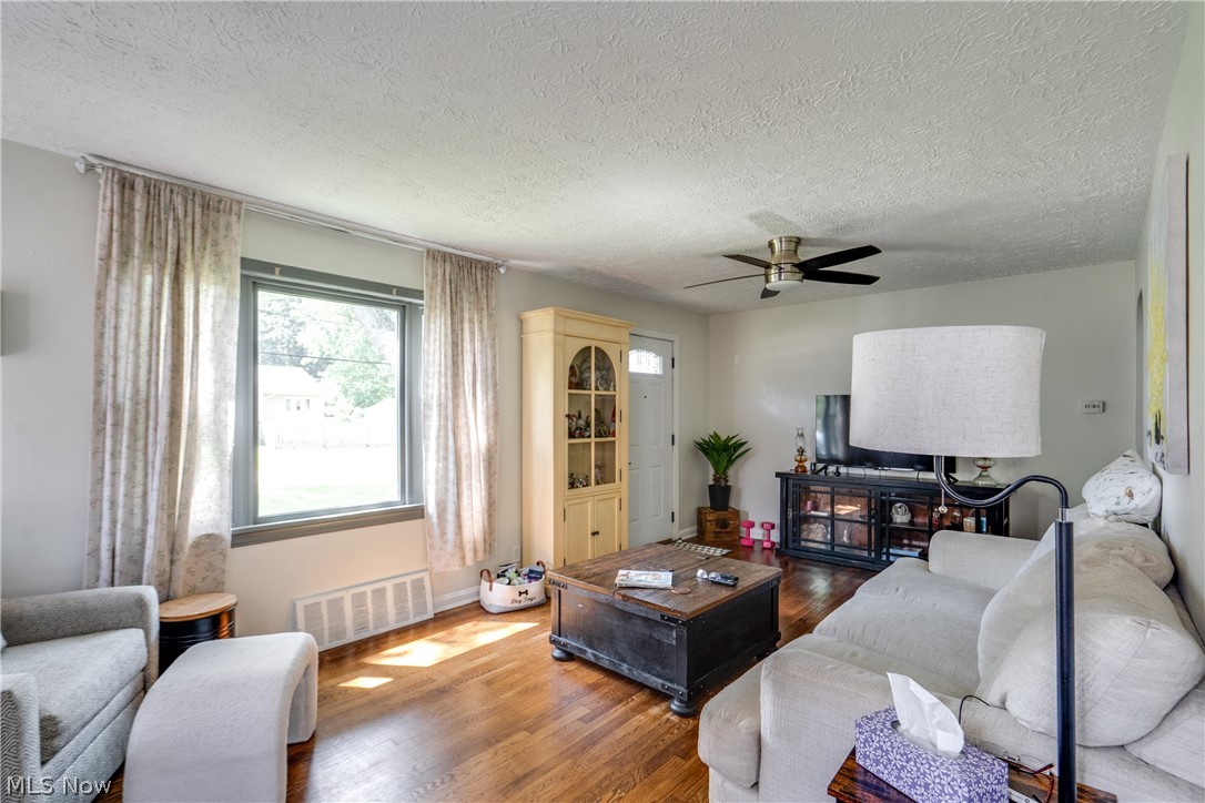 251 9th Street NE Barberton OH 44203