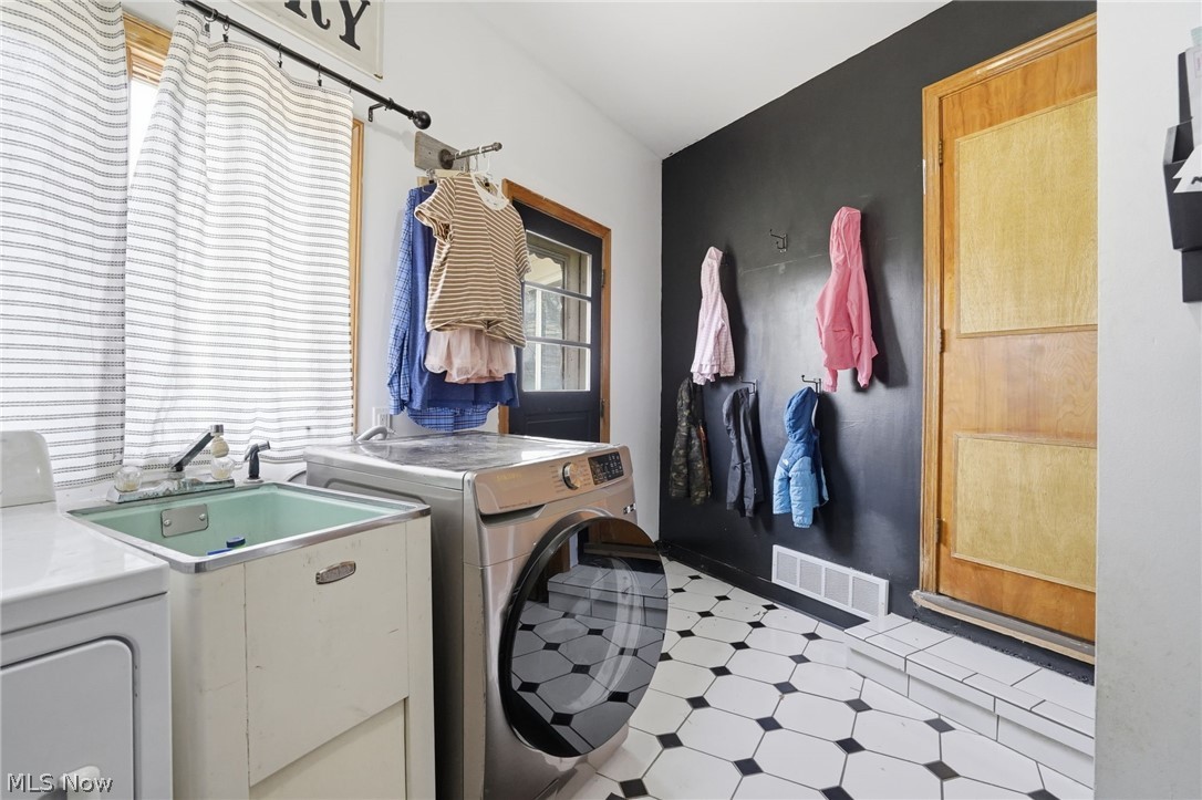 3221 Arrow Point Drive Zanesville OH 43701