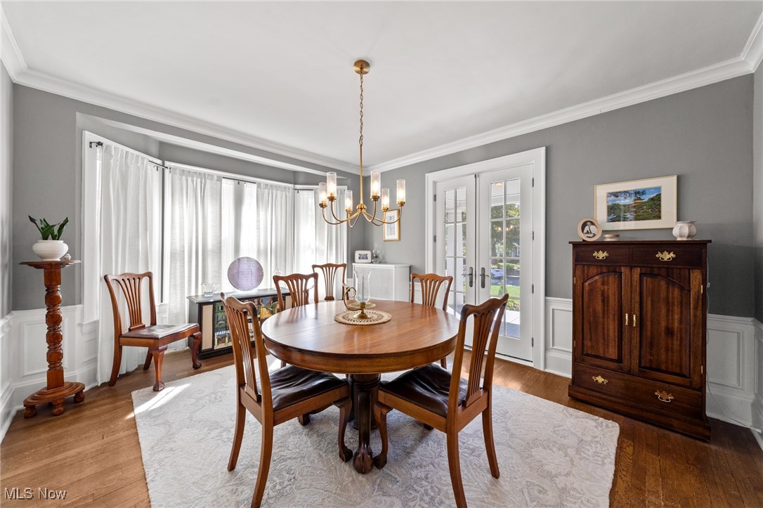 3027 Warrington Road Shaker Heights OH 44120