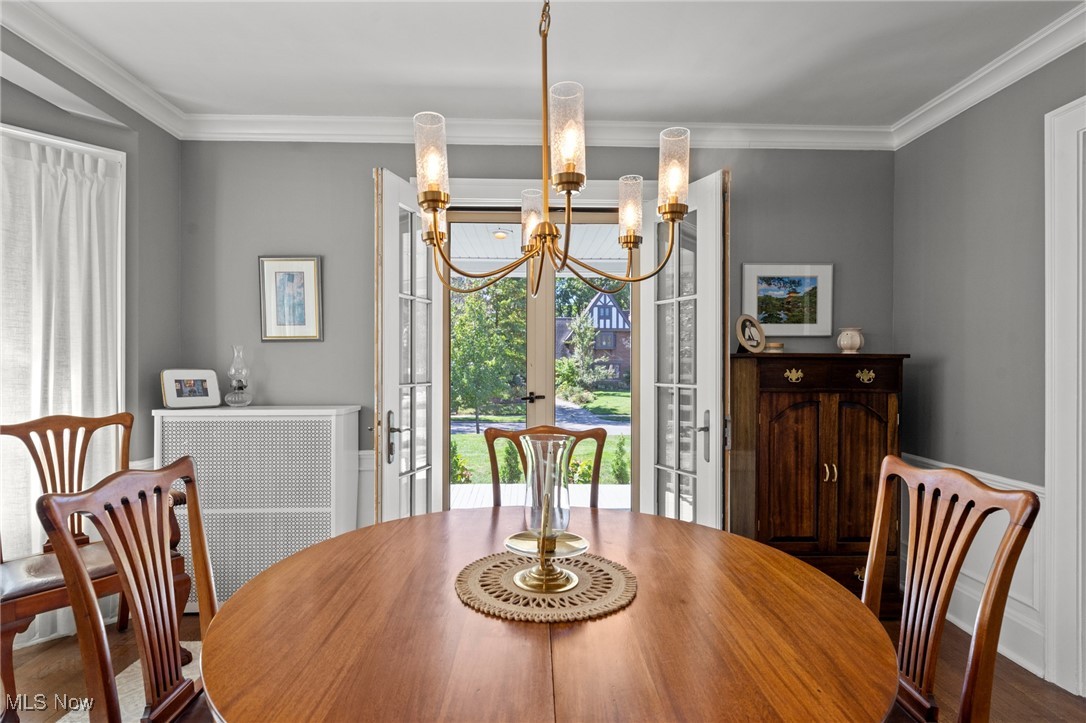 3027 Warrington Road Shaker Heights OH 44120