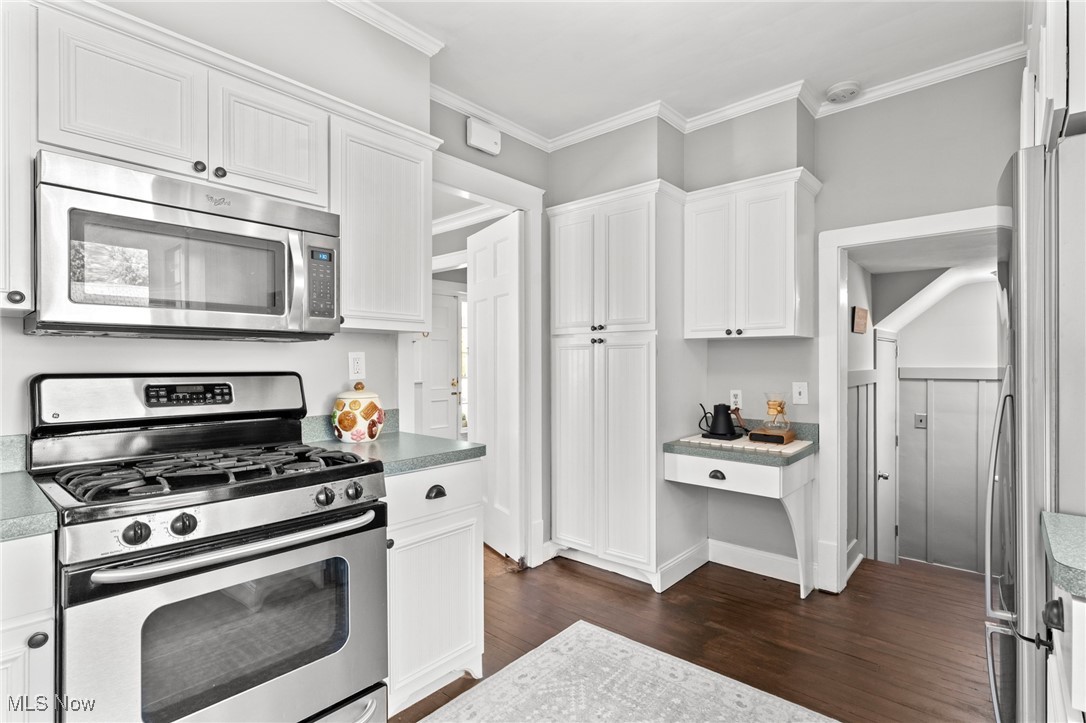 3027 Warrington Road Shaker Heights OH 44120