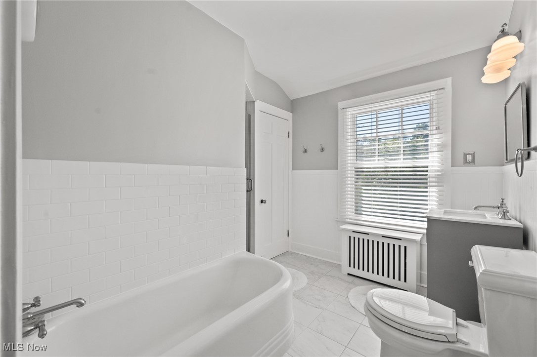 3027 Warrington Road Shaker Heights OH 44120